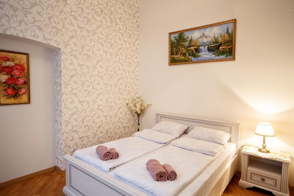 Teatralnaya Apartment *